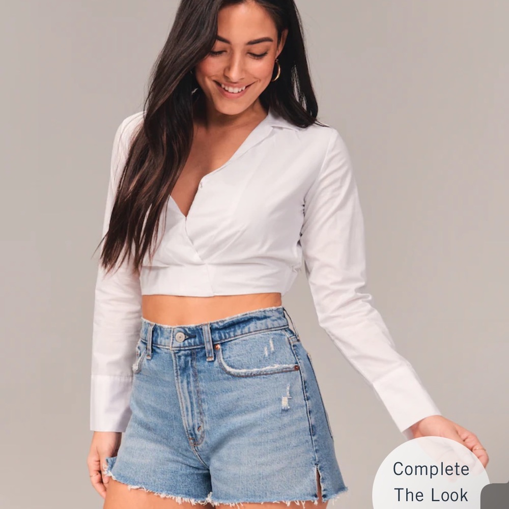 New without tags Abercrombie & Fitch high waisted Mom Shorts